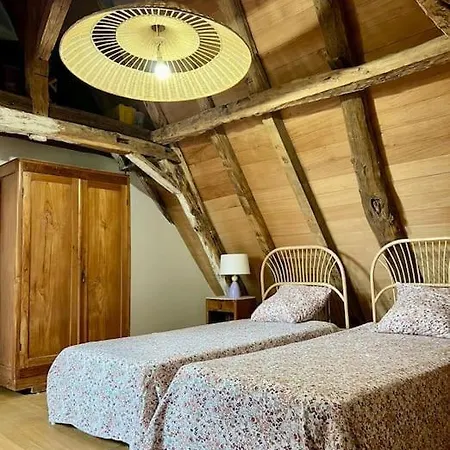 Holiday home Belle Maison Ancienne En Perigord Avec Piscine *