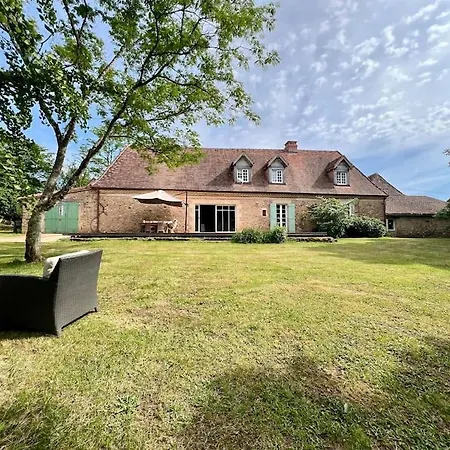 Casa de Férias Belle Maison Ancienne En Perigord Avec Piscine *