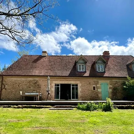 Holiday home Belle Maison Ancienne En Perigord Avec Piscine Rouffignac Saint-Cernin