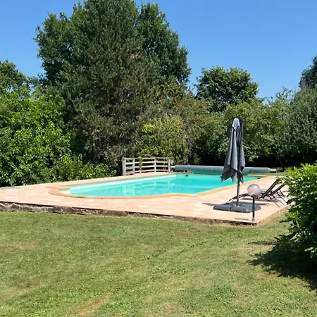 Holiday home Belle Maison Ancienne En Perigord Avec Piscine